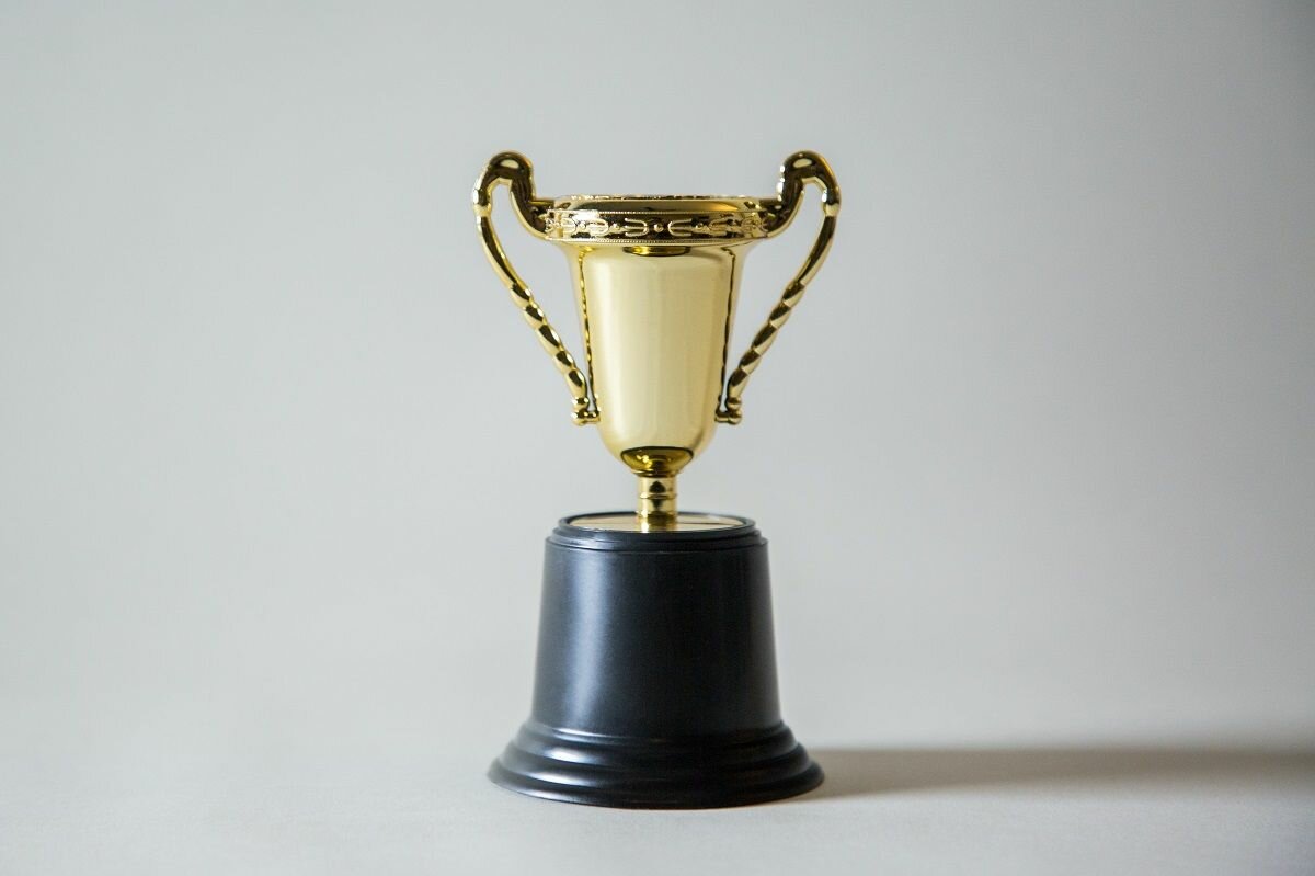 Tencent (NYSE: TME) Announces the Recipients of the First Digital Commemorative Trophy