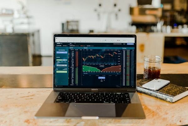 Verlux NFT Project Announces the Launch of a Staking Platform